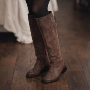 Frye Women's Tan Knee-High Boots
